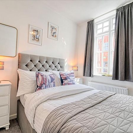 City Centre 2 bedroom Apartment Worcester Buitenkant foto