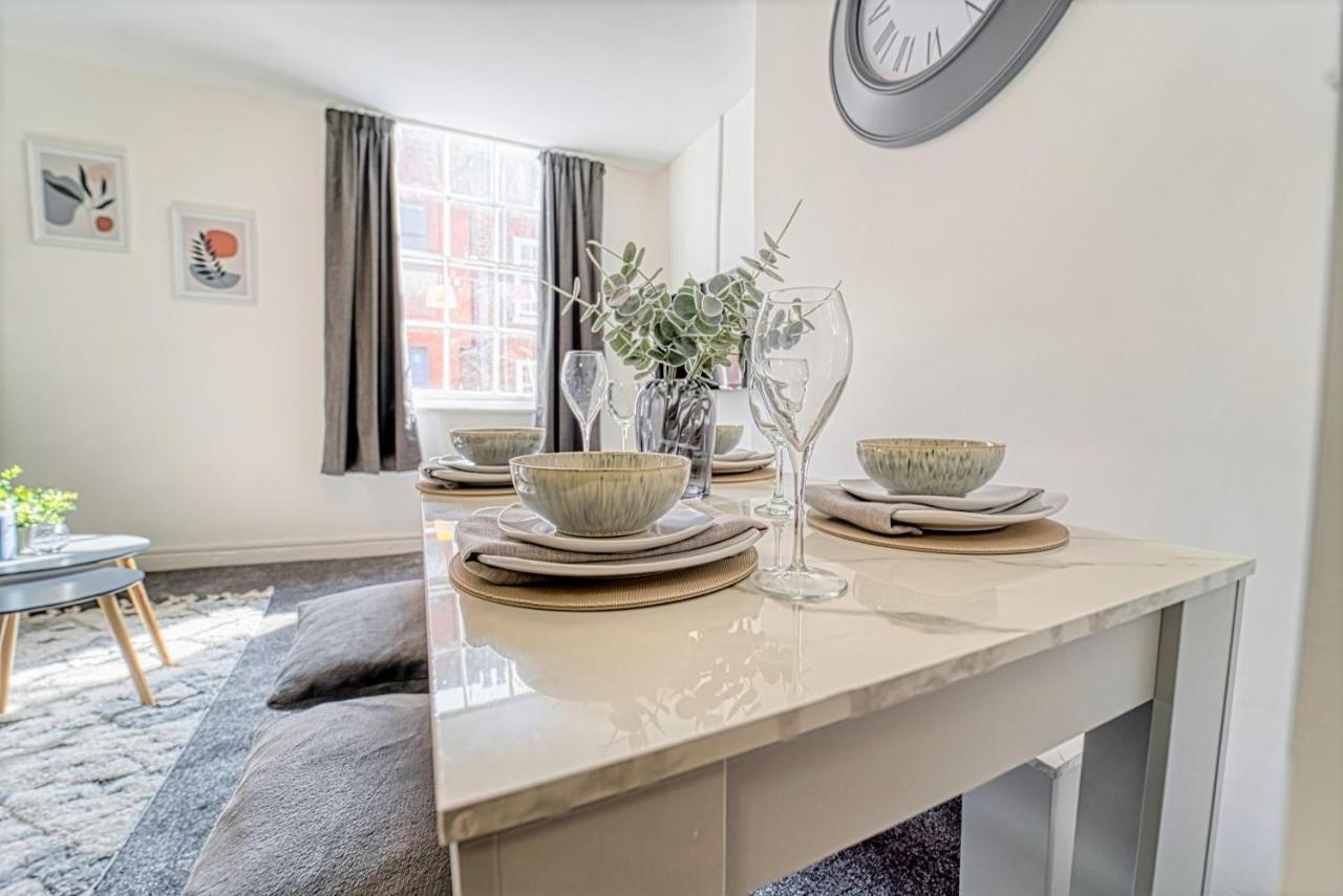 City Centre 2 bedroom Apartment Worcester Buitenkant foto