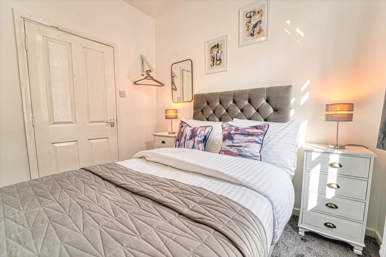 City Centre 2 bedroom Apartment Worcester Buitenkant foto