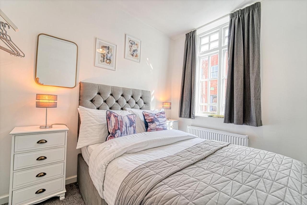 City Centre 2 bedroom Apartment Worcester Buitenkant foto