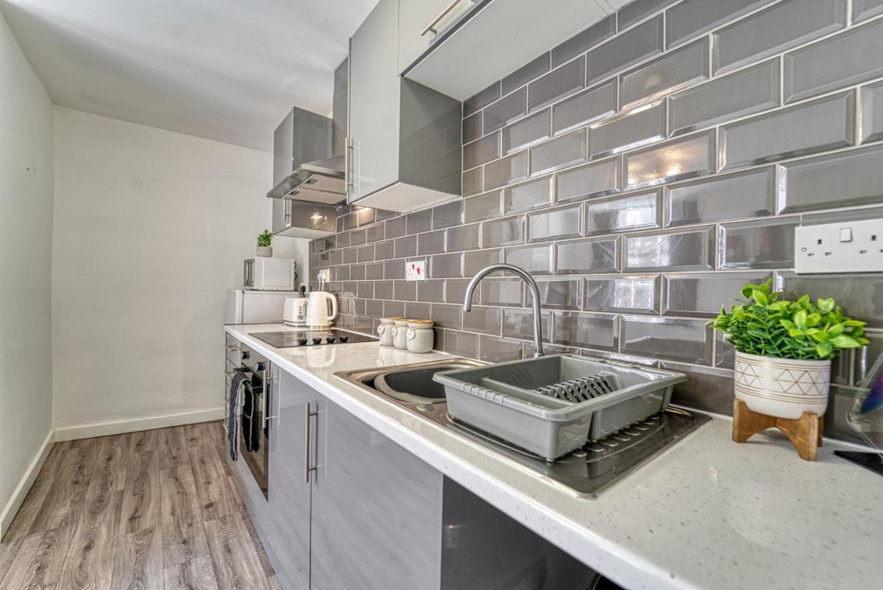 City Centre 2 bedroom Apartment Worcester Buitenkant foto
