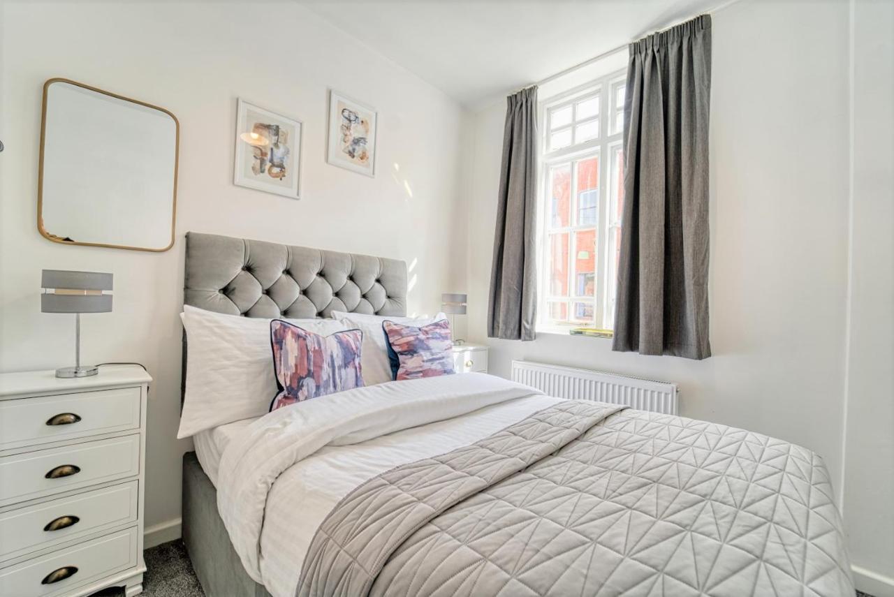 City Centre 2 bedroom Apartment Worcester Buitenkant foto