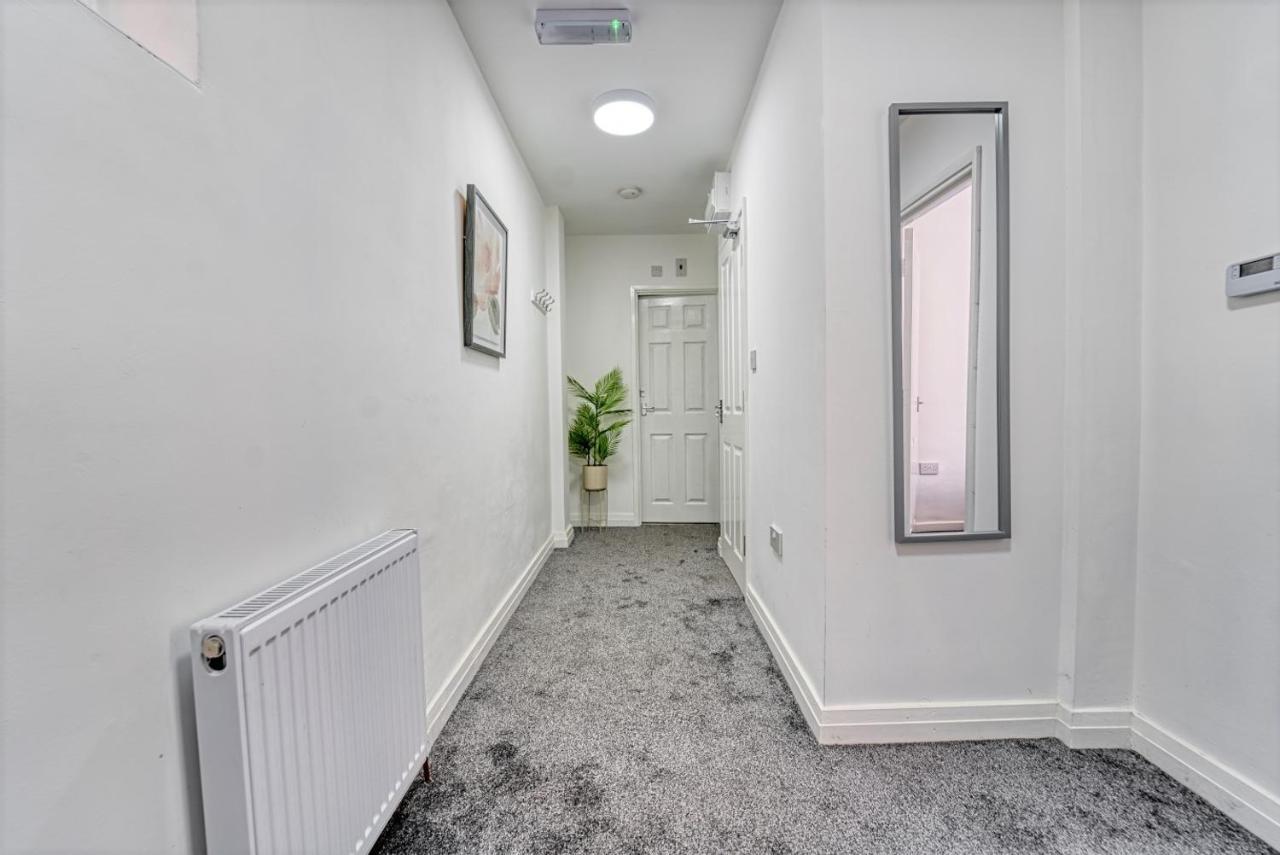City Centre 2 bedroom Apartment Worcester Buitenkant foto